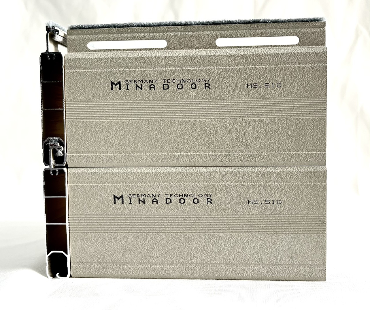 Cửa cuốn Đức MN510