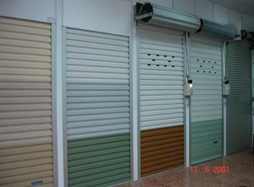 Cửa cuốn khe thoáng Úc